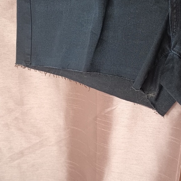 ֎5 FOR $25֍ (c1-4) NWT. Dark denim midi shorts 16 - Picture 2 of 7